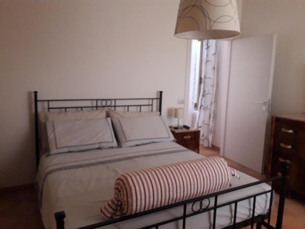 Bouganville A Apartament B&B 시비타노바 마르셰 외부 사진
